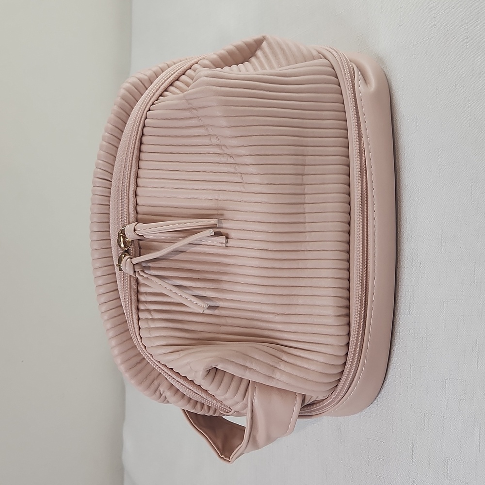 Florsol Blush Colored Textured Cosmetic Make Up Bag. NIB - Picture 3 of 8